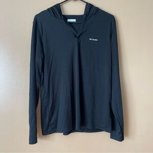 Columbia Black and blue Long Sleeve Hooded lightweight size large